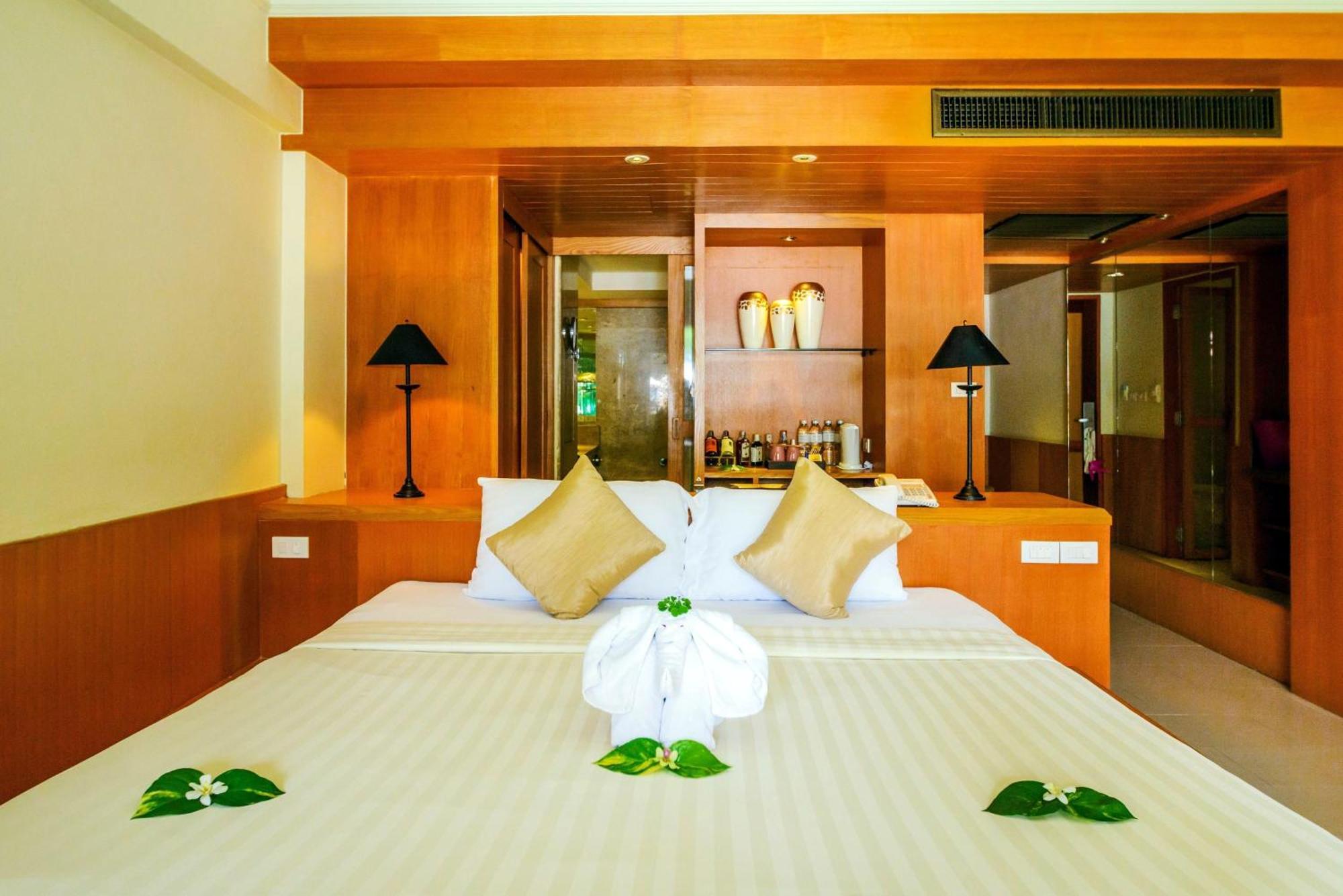 普吉岛-瓶庐海景度假酒店 Phuket Pl Seaview Resort Patong Exteriör bild